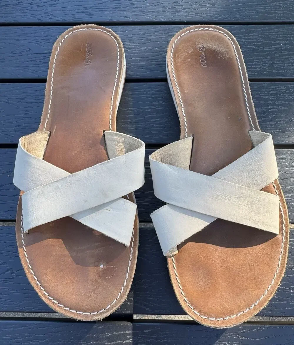 Olukai Ke'A Women's Size 9 Cream Leather Criss Cross Straps Sandals Flats